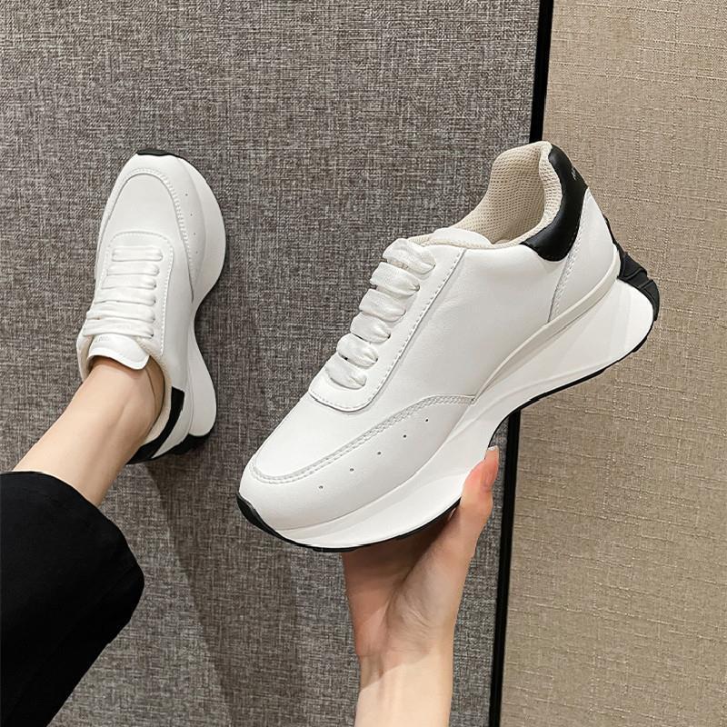 Oliver & Gracie | Leather Casual Sneakers